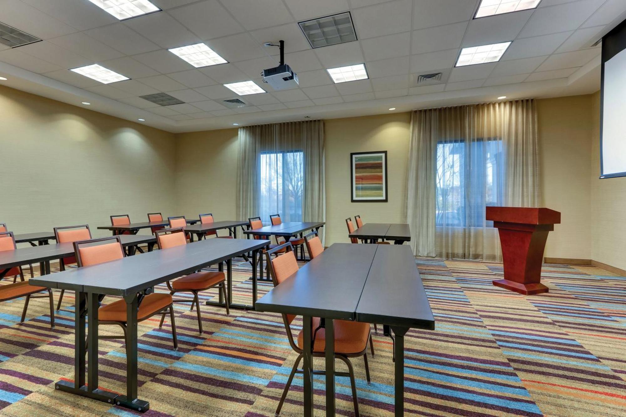 Fairfield Inn & Suites By Marriott Dunn I-95 Exterior photo